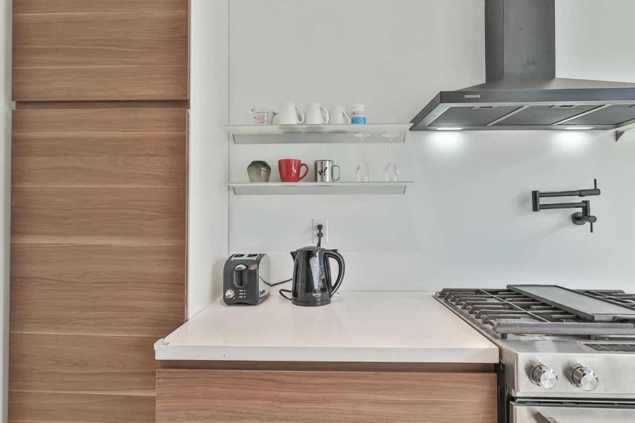 New Modern 1400 Sq Ft Coach House Near Everything 多伦多 外观 照片